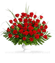 rose-sympathy-basket