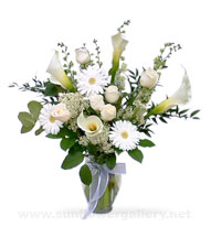 white-sympathy-funeral-bouquet