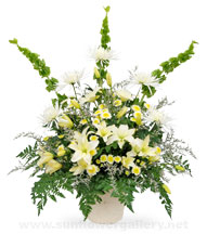 sympathy-basket-flowers